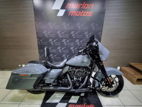 HARLEY-DAVIDSON STREET GLIDE SPECIAL 